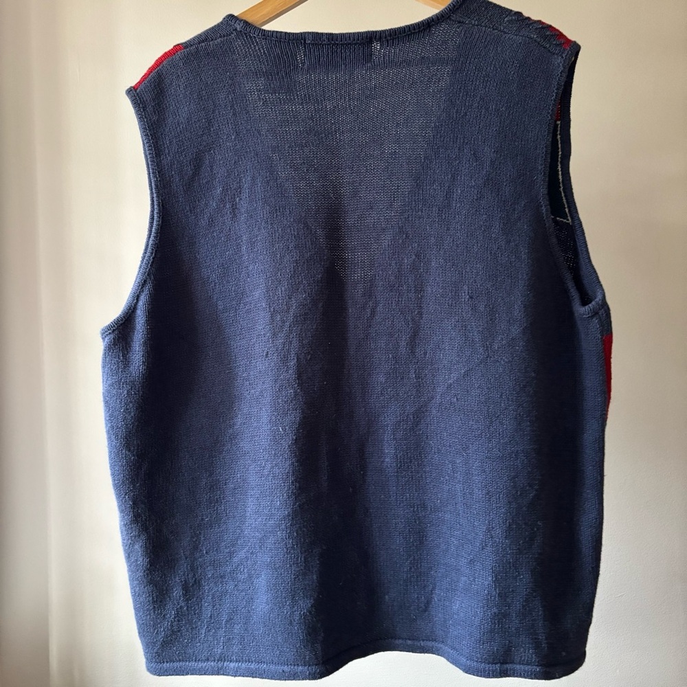 1990s Patchworked Cotton Vest with with Hand-Embroidered Flowers - Picture 5 of 5